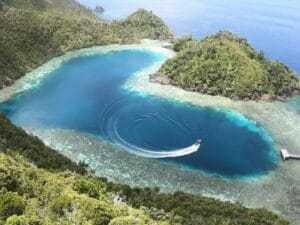 Danau Love Raja Ampat