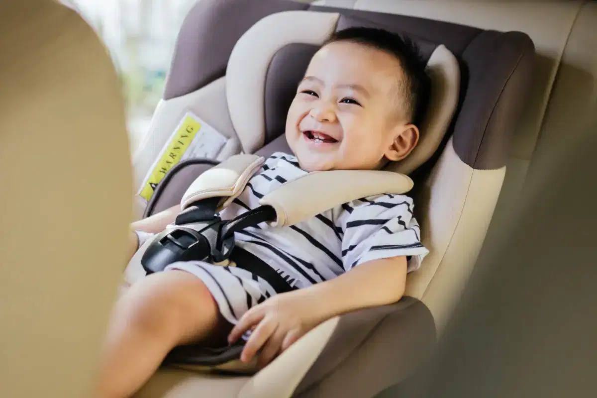 Cek Kursi Mobil Bayi