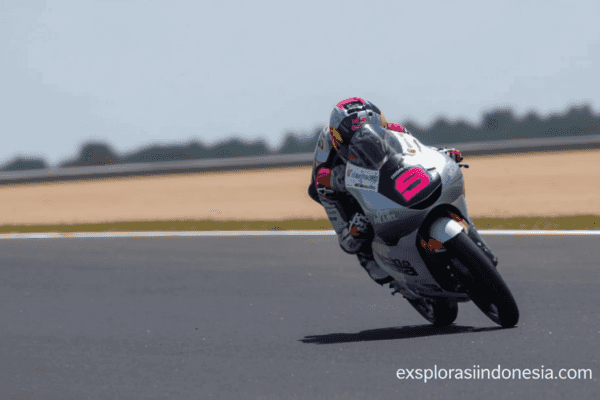 f13ef5c9 8494 4550 92c9 b959de4df077 0