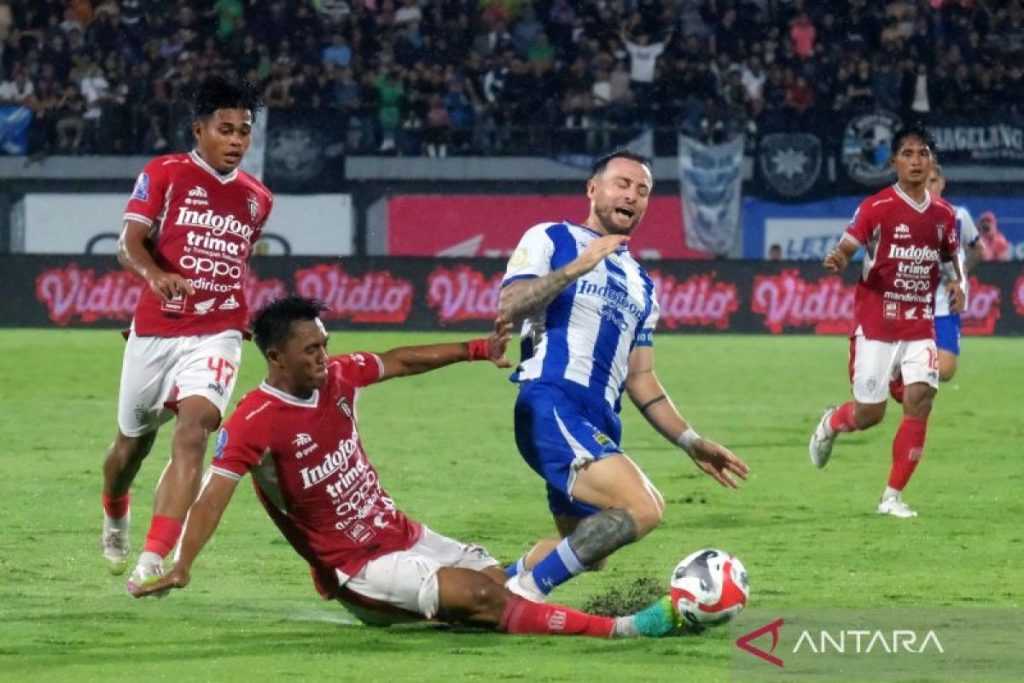 bali united kalah lawan persib bandung 2657801