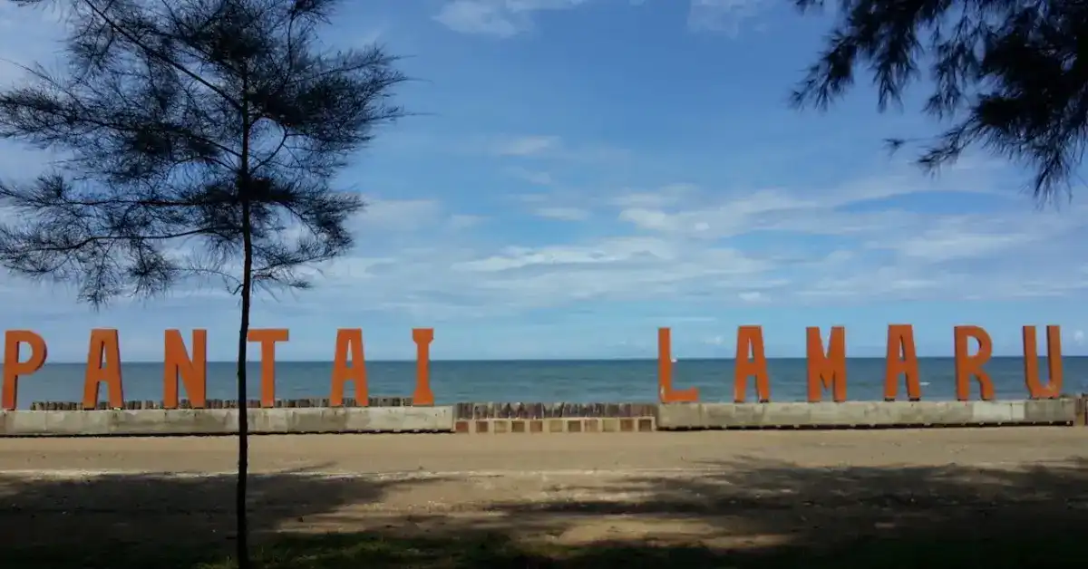 Pantai Lamaru