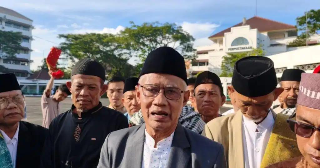 67752 ketua umum pimpinan pusat pp muhammadiyah haedar nashir