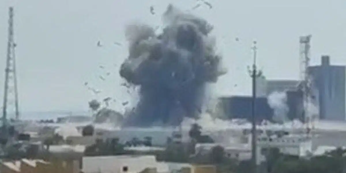 99695 serangan iran ke israel