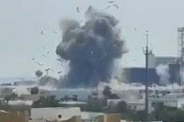 99695 serangan iran ke israel