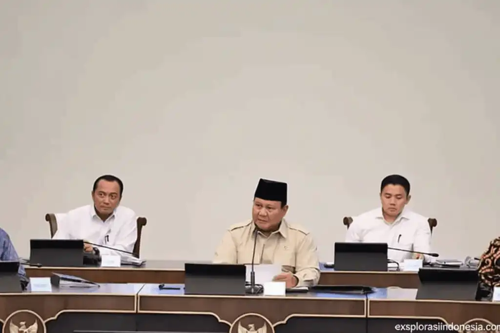 f083a0c3 0960 44e6 a504 7c17bad42a13 0