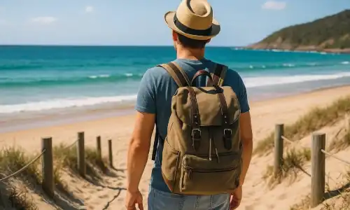 Manfaatkan long weekend untuk menjelajahi tempat baru dan merasakan angin segar di tepi pantai.